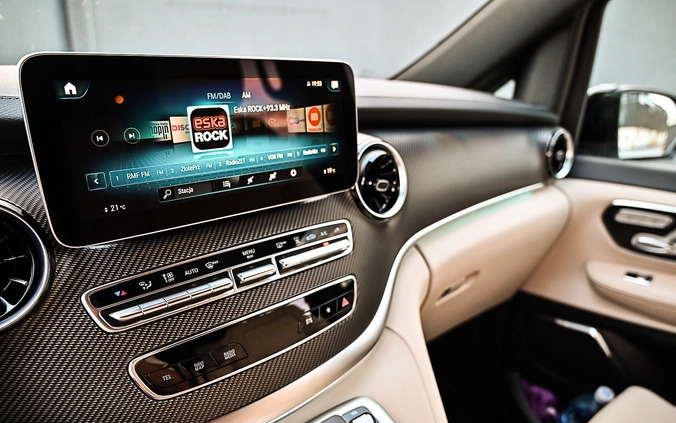 Mercedes-Benz Klasa V cena 626688 przebieg: 19000, rok produkcji 2023 z Luboń małe 781